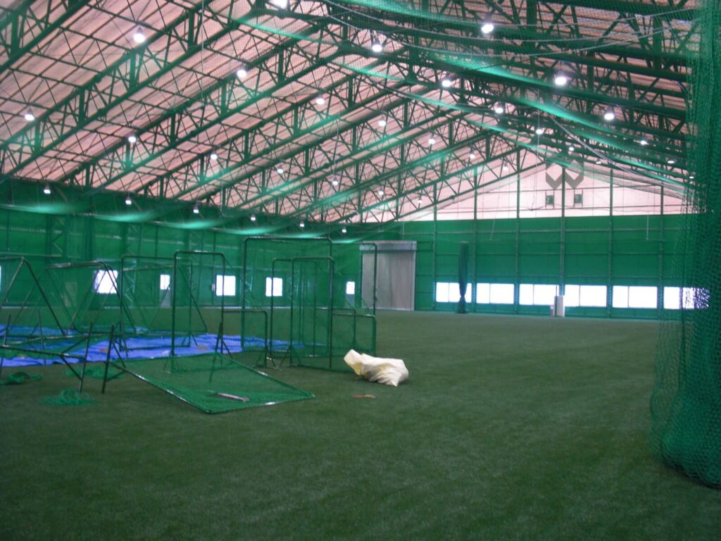 屋内練習場テント